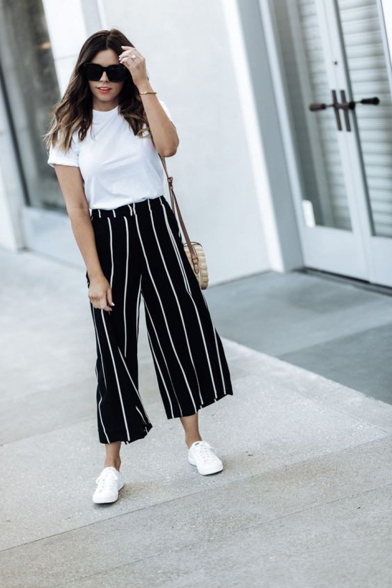 25+Square Pants Outfit
